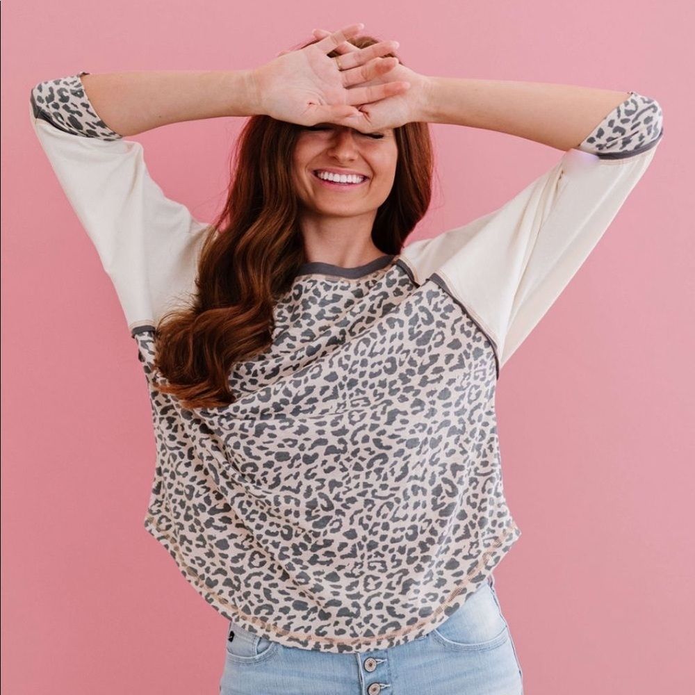 ✨New! 💕 Jodifl Bestie Leopard Baseball Tee Regular Plus NWT